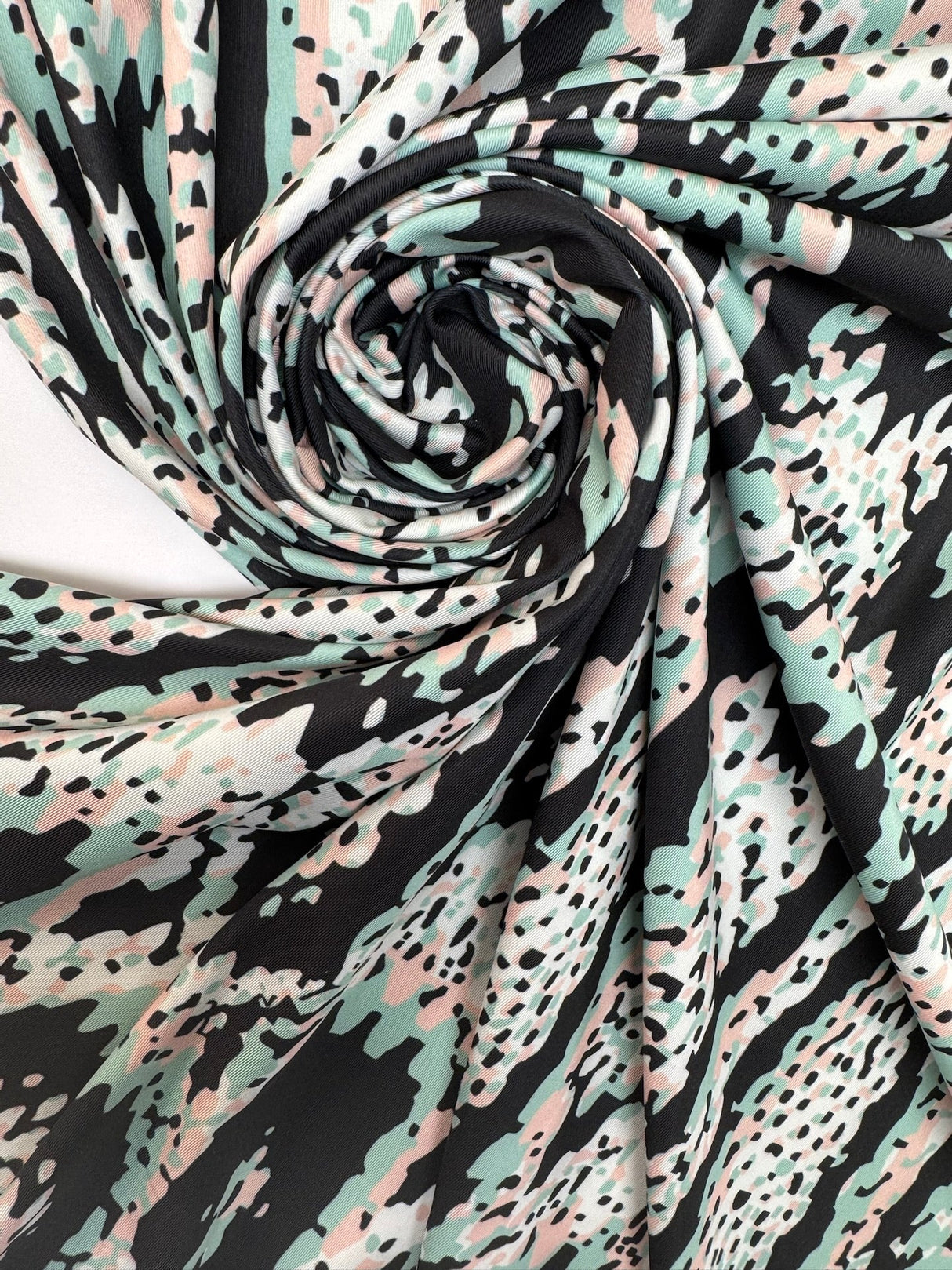 Polyester Knitted Abstract Multicolour Fabric