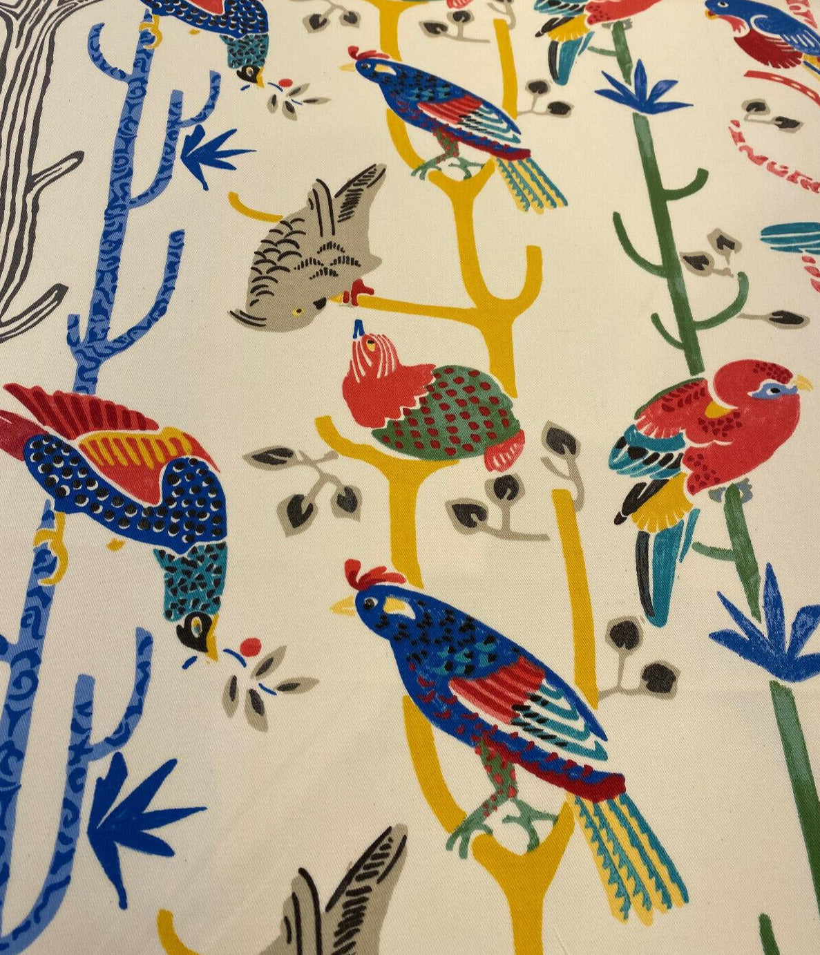 Waverly Bird House Parrots Chatter Prism 100 Percent Cotton Fabric - Beige With Blue, Red, Green Parrots And Birds, 54" Width (By The Yard)