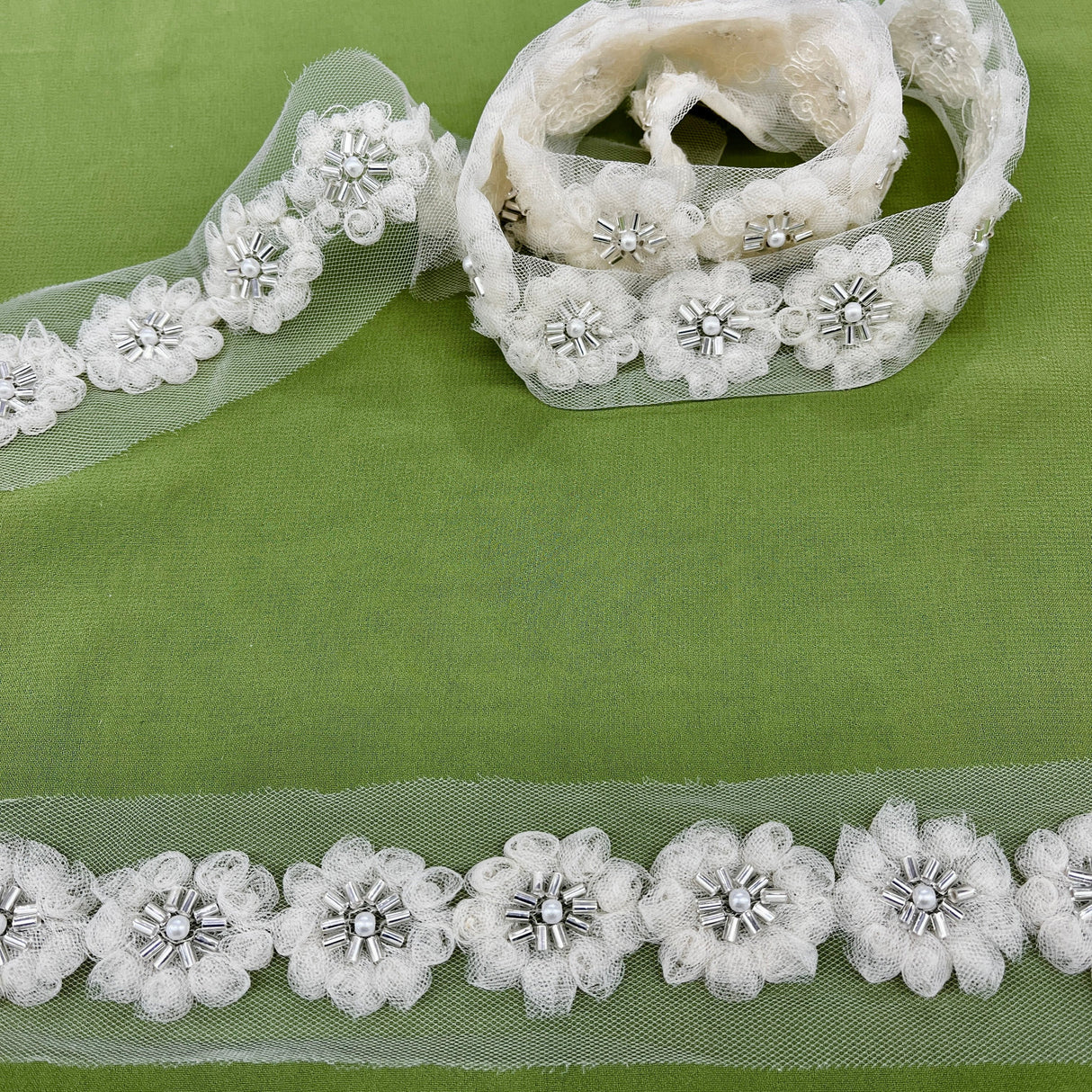 3D Floral Lace Trim Ivory