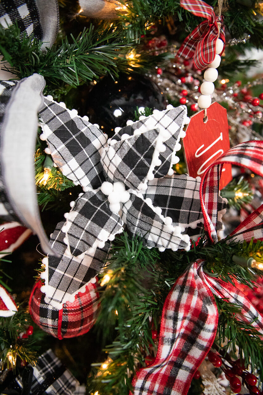 17” x 12" Plaid Ricrac Poinsettia Stem