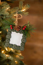 8" x 4” Button Frame with Pinecones