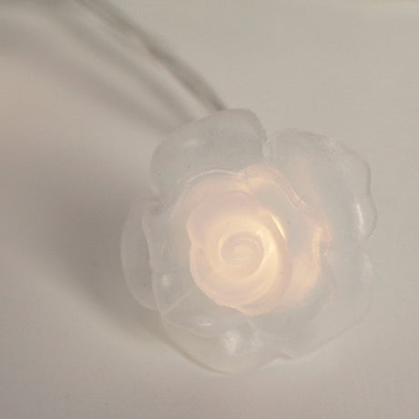20 LED 5MM Lights With Pvc Rose Flowers 12"LEAD 6" Spacing Required 3 Aa Battery Box