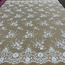 1 yarda de tela de encaje exquisita con cuentas hechas a mano bordada sobre malla de red 100% poliéster blanca