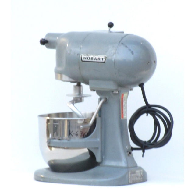 Hobart N50 5 Qt Mixer, Bowl And 2 Attachments Included, Used Excellent Condition