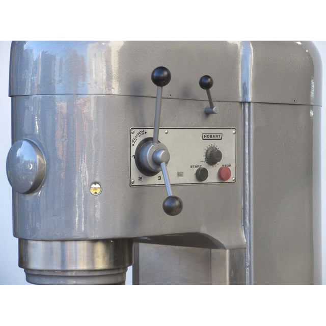 Hobart M802 80 Qt Mixer, Bowl And 2 Attachments Included, Used Excellent Condition