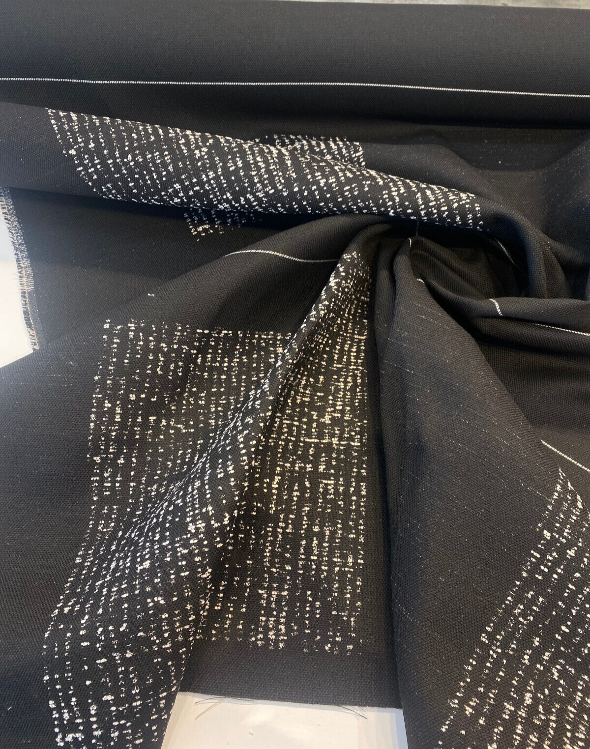 Sunbrella Soft Chenille Drift Onyx Black Solution Dyed Acrylic Fabric - Off White, Large Horizontal Repeat, 56" Width (1 Yard)