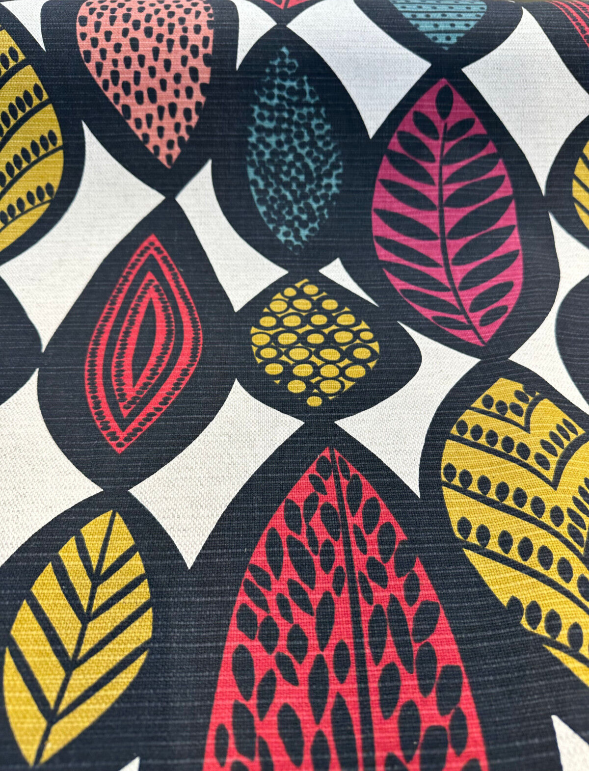 Amanda Jewel Leaves Linen Cotton Linen Fabric - Multicolor Leaf Pattern, 54" Width (1 Yard)