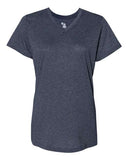 Camiseta de manga corta con cuello en V de rendimiento triblend para mujer