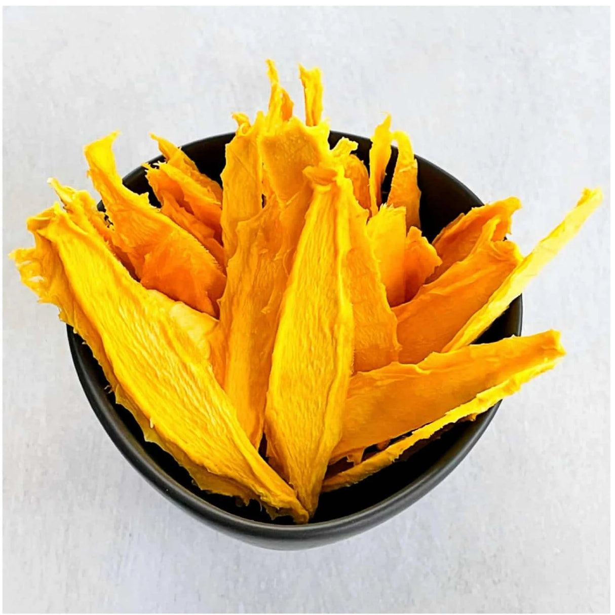 নরম ও রসালো শুকনো আমের টুকরো - খাবার এবং ভাগাভাগি করার জন্য উপযুক্ত