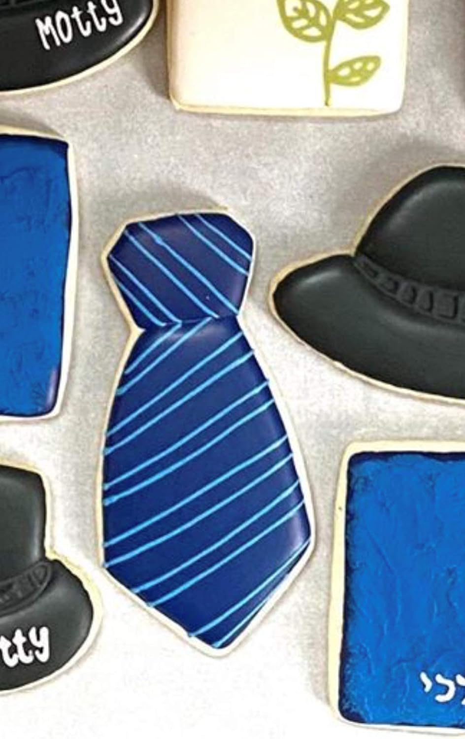 Ann Clark Neck Tie Cookie Cutter, 4.75"