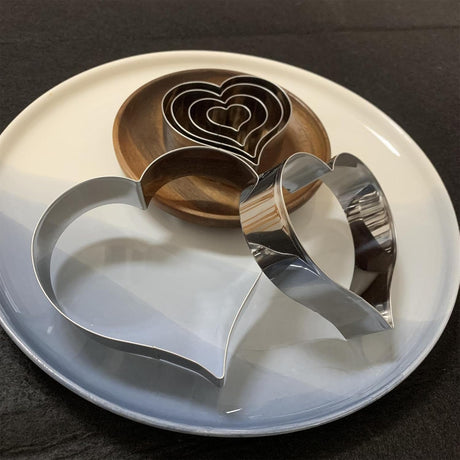 Heart Cookie Cutter Set-6 Pieces-4.25" 3.5" 3.0" 2.5" 1.7" 0.95"-Cookie Cutters Fondant