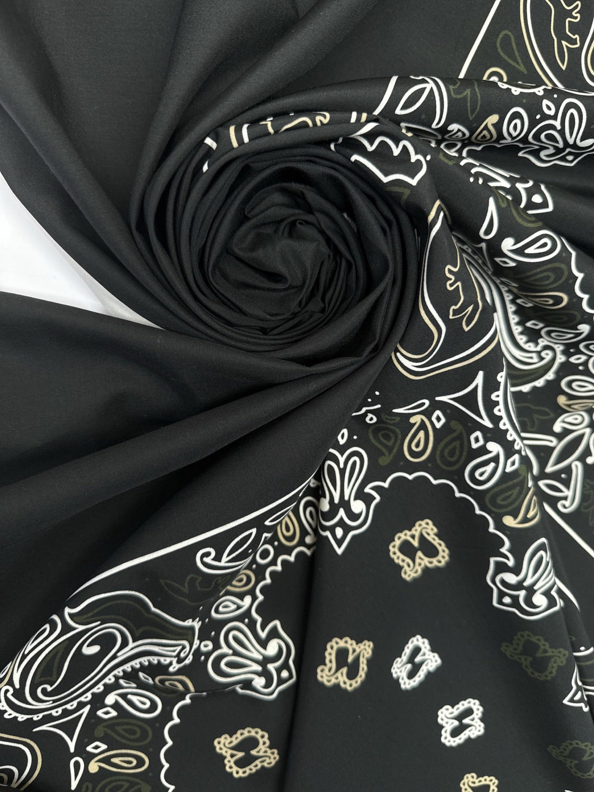 Viscose Poplin Printed White Black