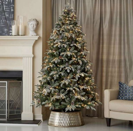 7.5' Lexington Fir Tree with 500 Warm White LED Lights