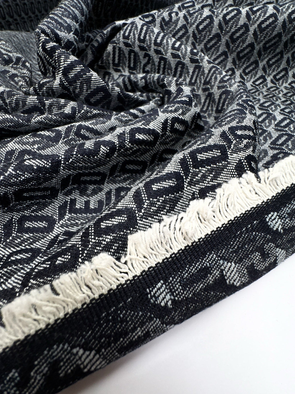 Cotton Jacquard Abstract Gray-Black