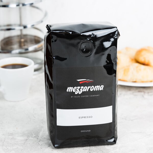 Ellis Mezzaroma Dark Regular Ground Espresso 12 oz. - 6/Case