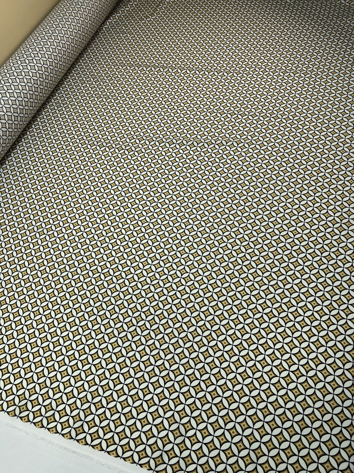 Viscose Geometric Print Beige Black