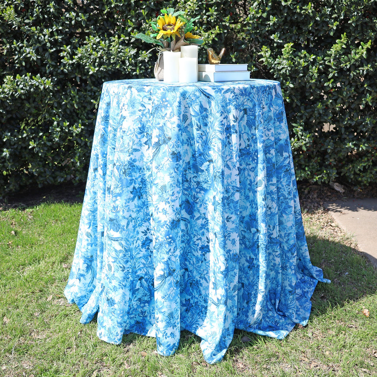 Round Faux Linen Tablecloth 120" Jacarina