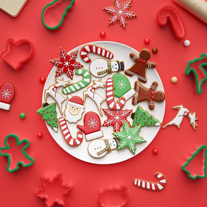 8-Piece Holiday Cookie Cutter Set – Christmas Shapes for Cookies, Fondant & Biscuits