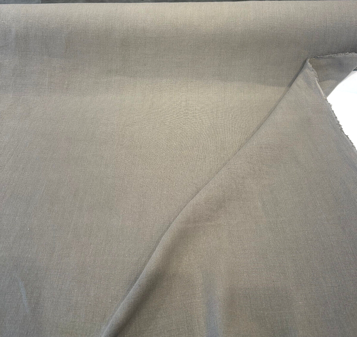 Don Giovanni Linen Fabric - Acorn Taupe, 54" Width (1 Yard)