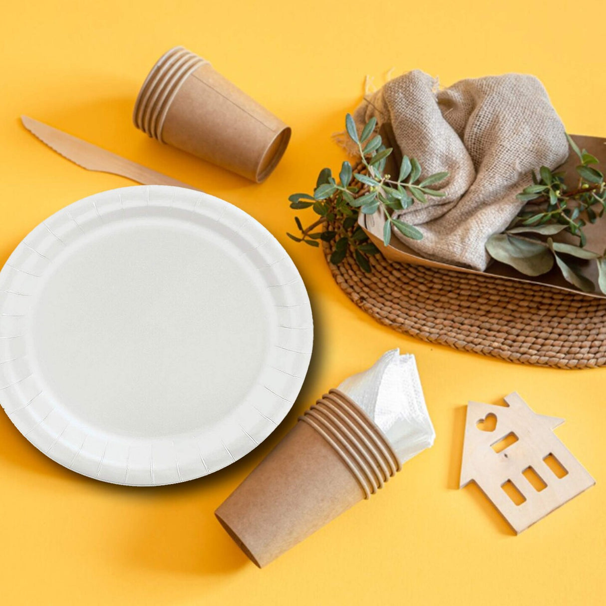 24 Count White Paper Dessert Plates for Weddings Parties Events 7"