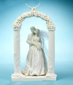 Arch with Bird Cake Topper