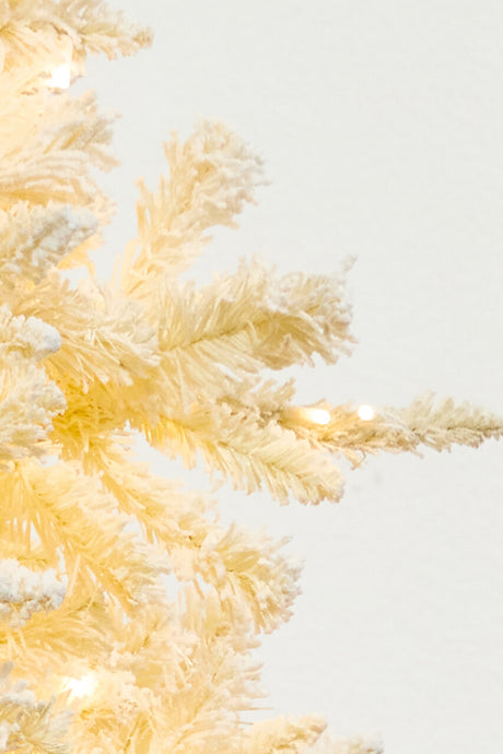 4.5' White Flocked Christmas Tree with 450 Warm White LED Lights