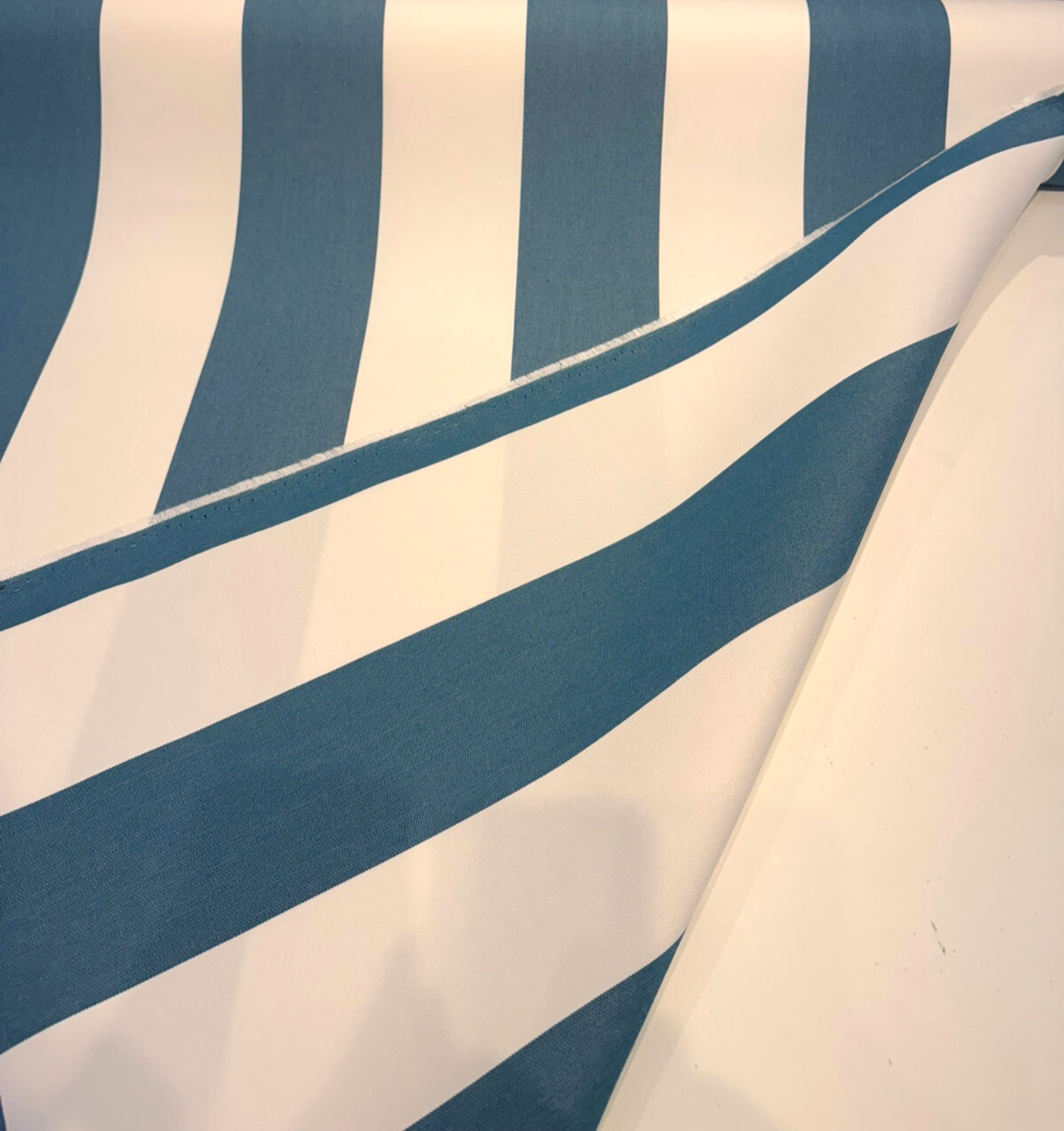Explorer Sunbrella Peacock Stripe Acrylic Fabric - Peacock Teal And Off White Stripe, 54" Width (1 Yard)