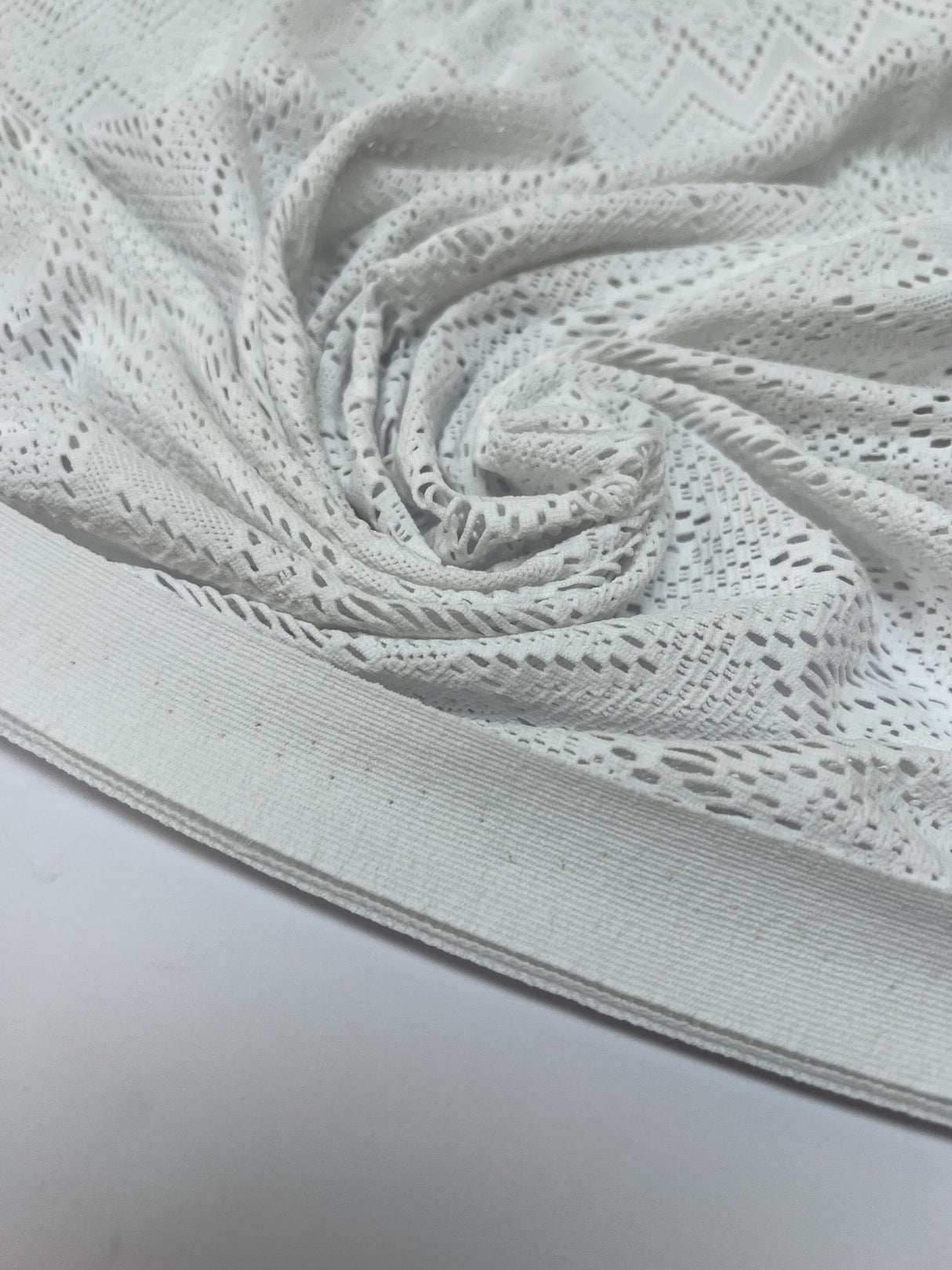 Polyamide Elastane Knitted Fabric White Geometric