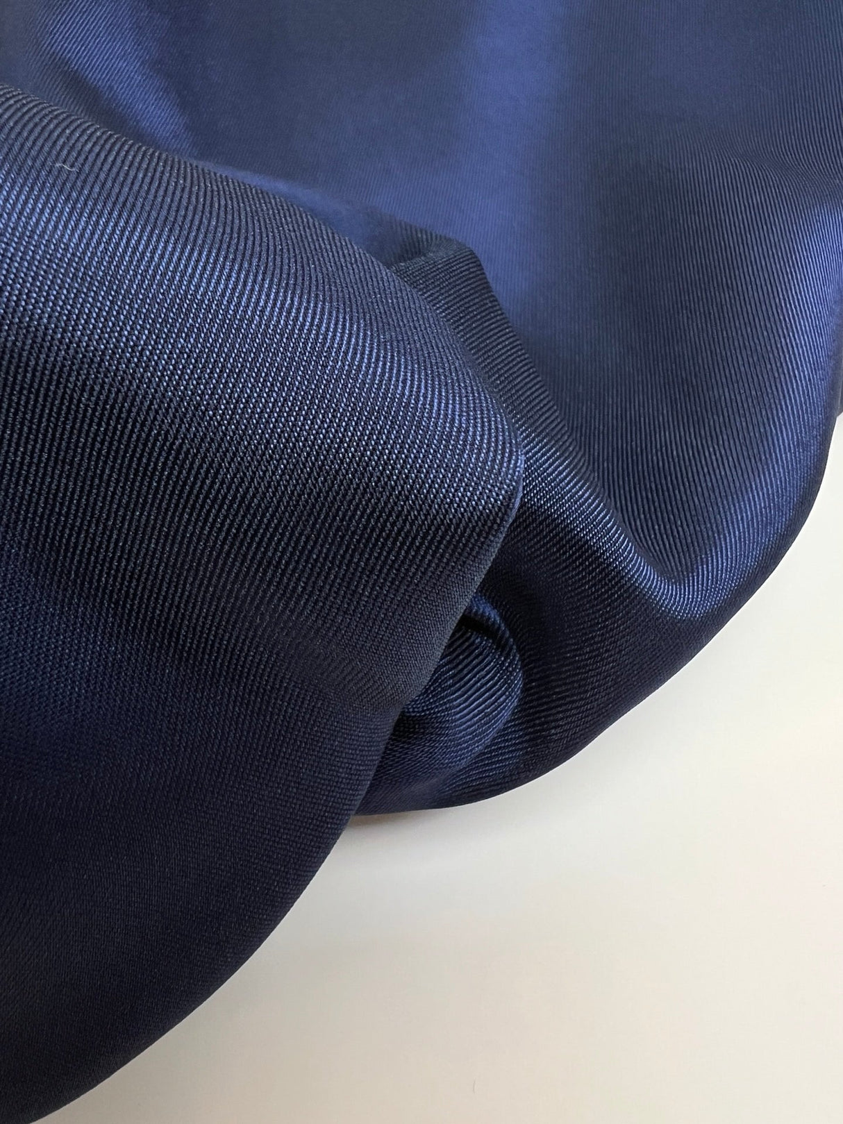 Viscose Blend Lightweight Lining