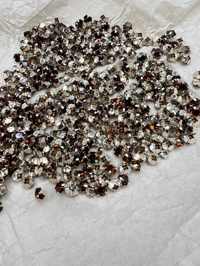 Brown Shades Metal Sewing Notions