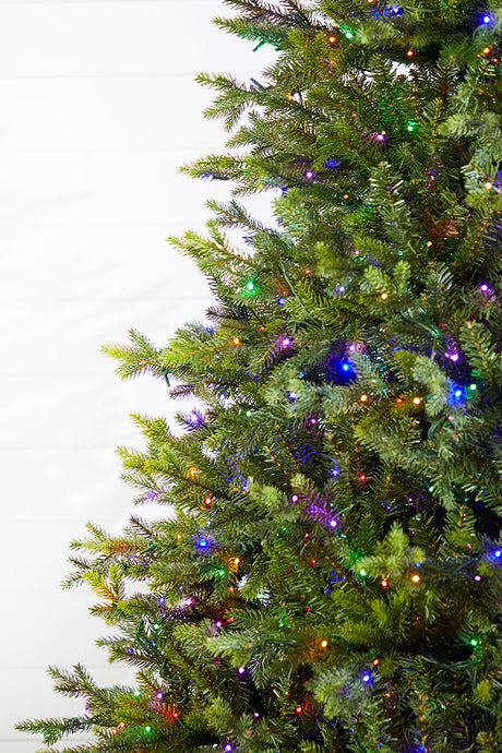 9' Southern Fir with 2400 3mm Lights