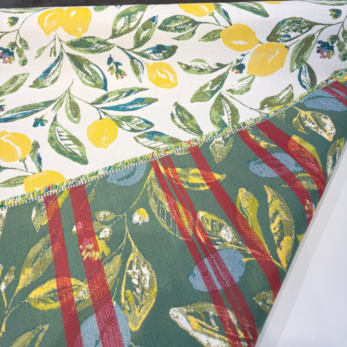 Sunbrella Lisbon Citrus Lemons Acrylic Fabric - Yellow Lemons, Ivory Ground, 54" Width (1 Yard)