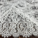 1 yarda de tela de encaje Chantilly bordada con borde de pestañas, 58" de ancho, encaje francés Alençon para ropa de novia y de noche