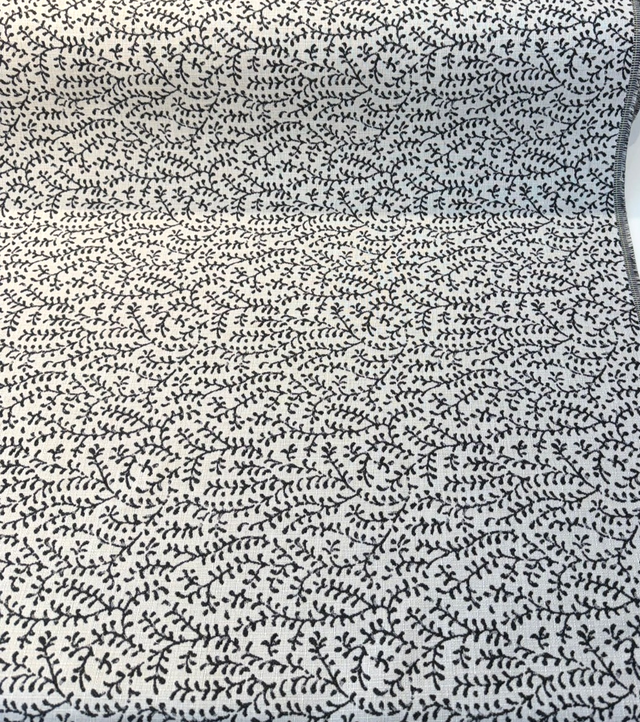 Sunbrella Eberly Onyx Black Acrylic Fabric - Black And Ivory Reversible Botanical Vine Pattern, 54" Width (1 Yard)