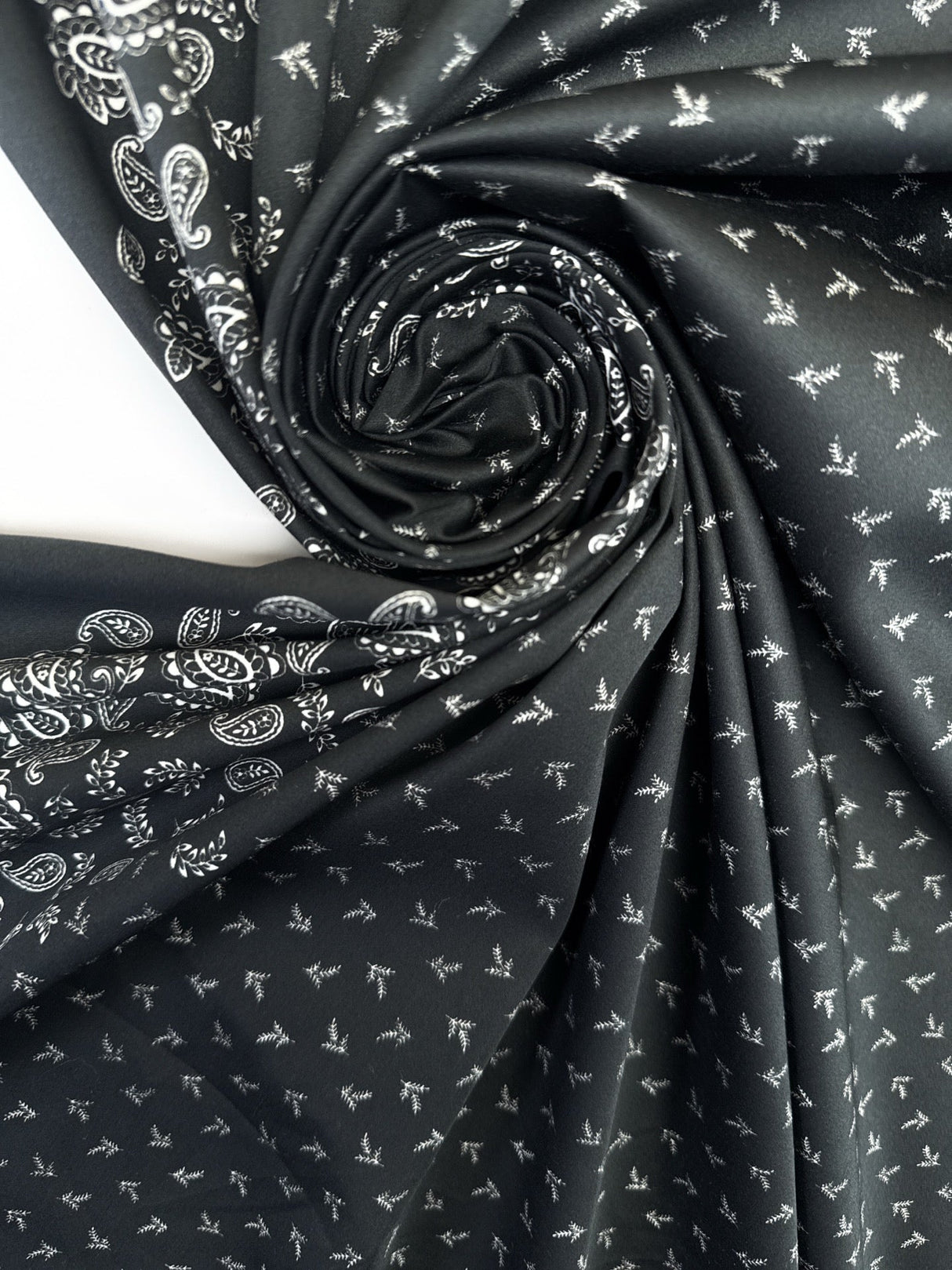 Cotton Sateen Paisley Black White