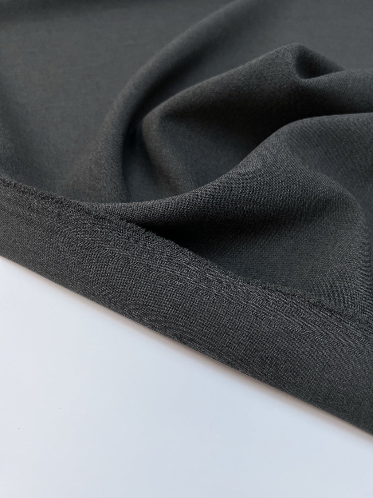 Italian Stretch Polyamide Elastane Suiting in Melange Gray