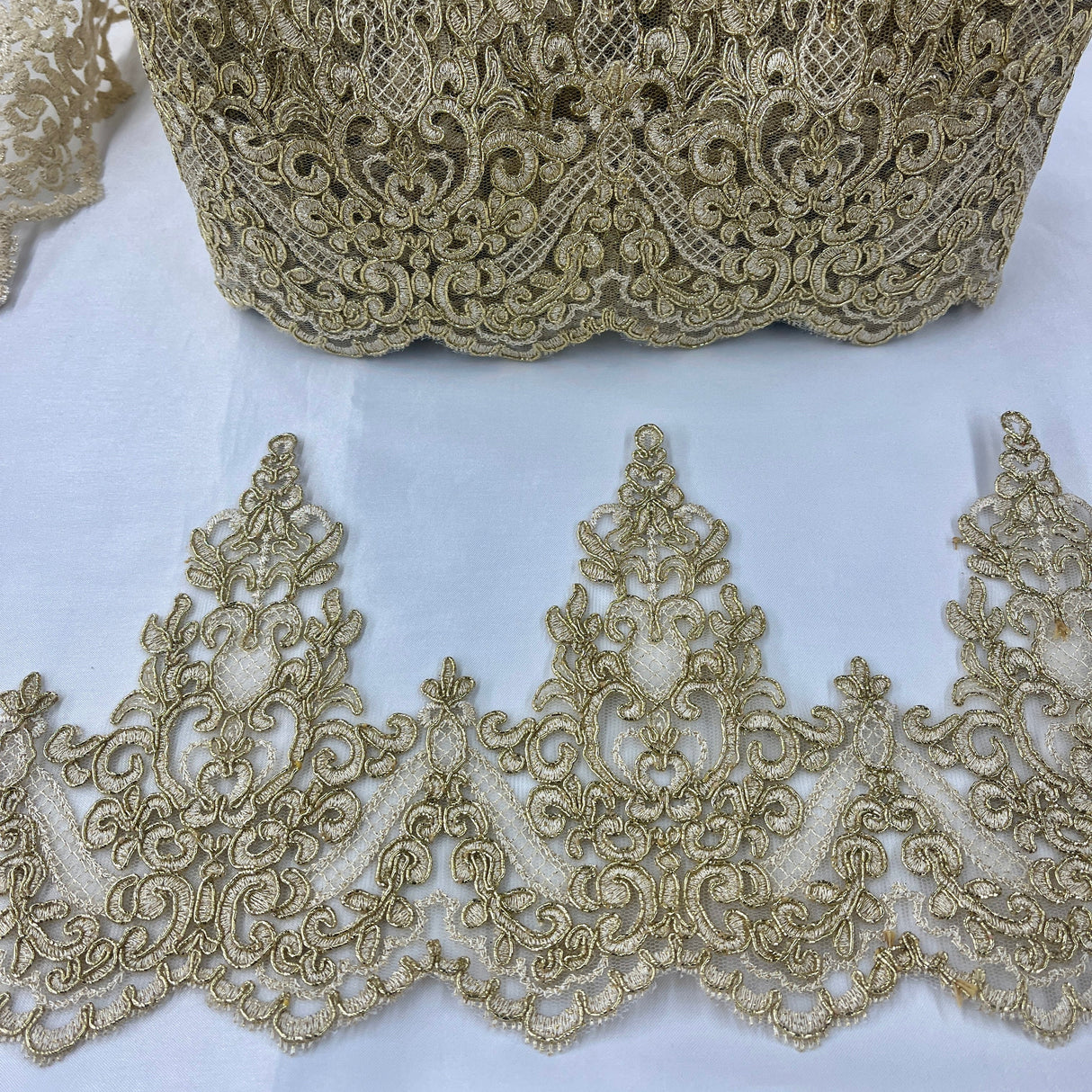 Embroidered Lace Trim 100% Polyester Net Mesh