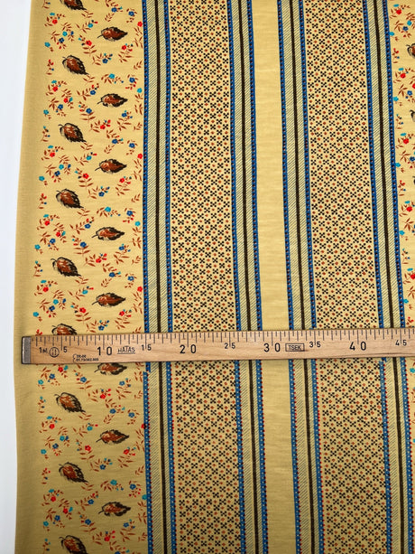 Acrylic Knitted Fabric Beige Blue Printed Lightweight Stretch