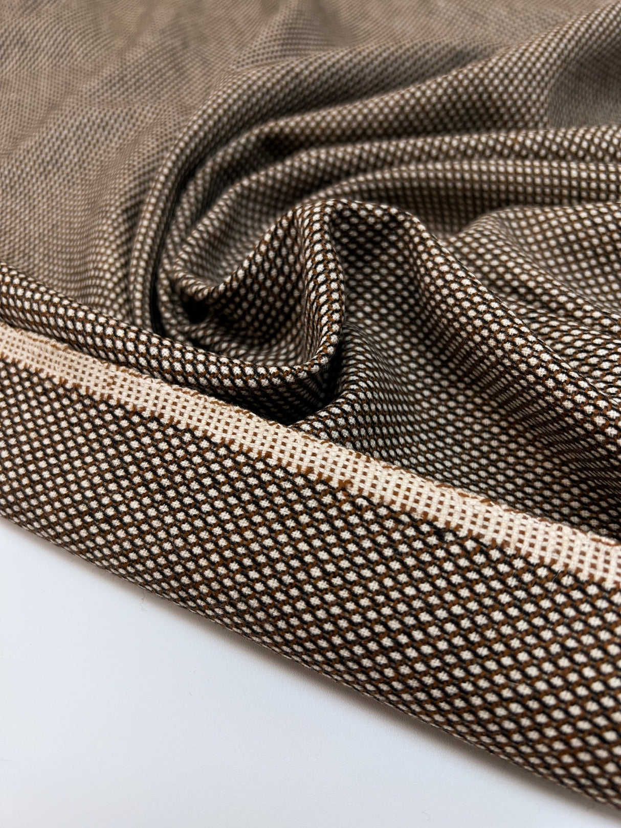 Wool Polyamide Suiting Fabric Brown White Shades