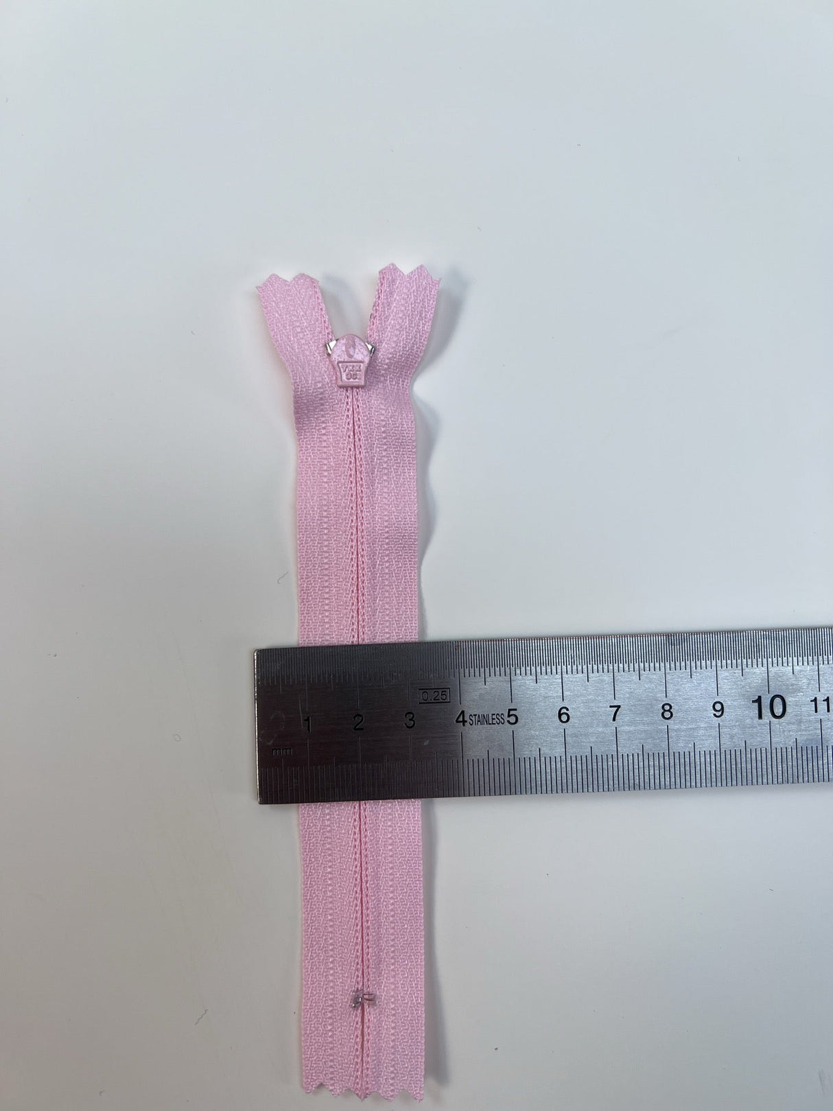 Pink Polyamid Sewing Notions