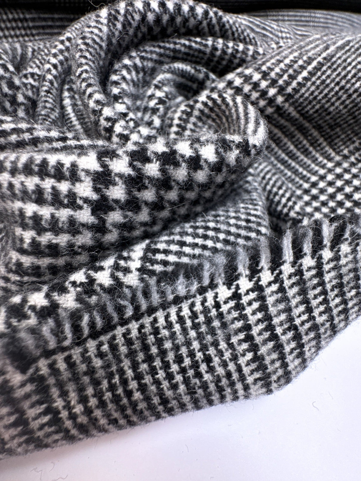 Wool Tweed Checked Gray Black