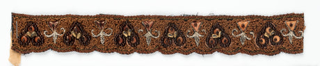 Handcrafted Indian Trim Fleur-de-Lis Spade