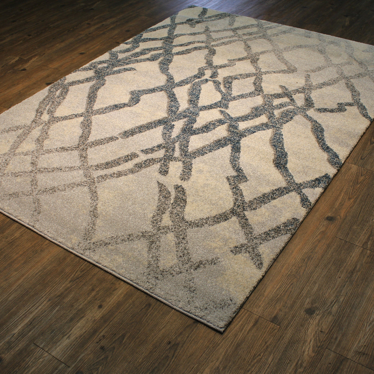 Indoor/Outdoor Designer Durable Neutral Colored Area Rug - 100 Percent Polypropylene Fabric, Neutral Monochromatic Style, 2' X 3' (1 Unit)