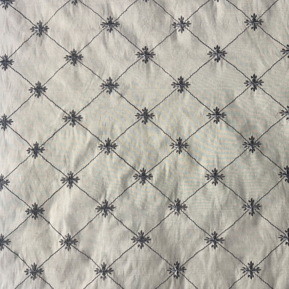 Alicia Silk Fabric - Diamond Floral Velvet, 54" Width (1 Yard)