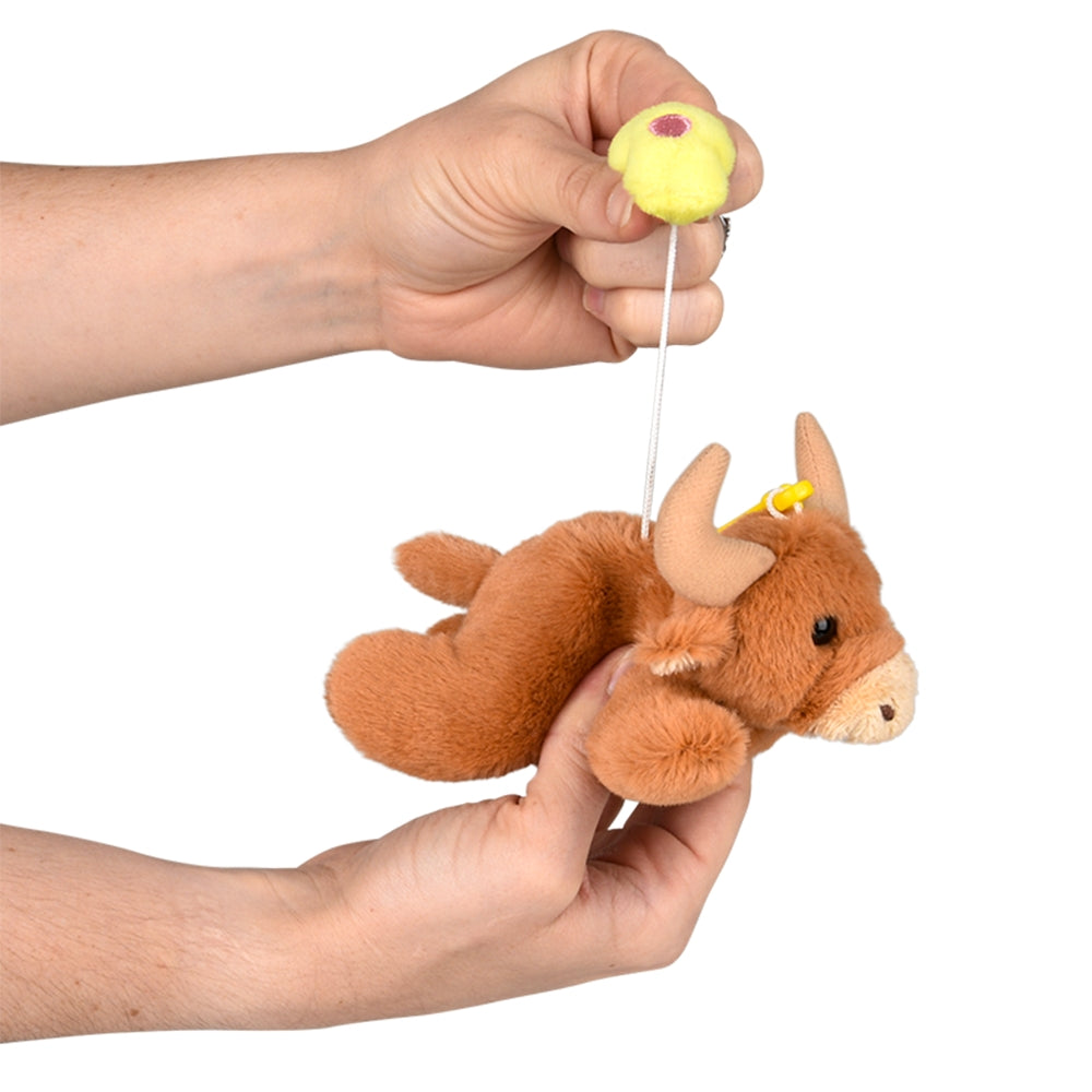 Highland Cow Backpack Clip (12 PC DSP)