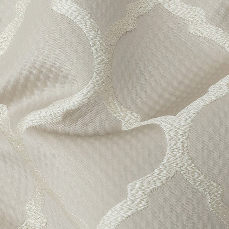 Satin-Faced Jacquard - Oyster Moroccan Quatrefoil - British Imported
