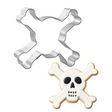 RADYAN Skull and Crossbones Metal Cookie Cutter product image clearly showing the design, ideal for halloween baking.