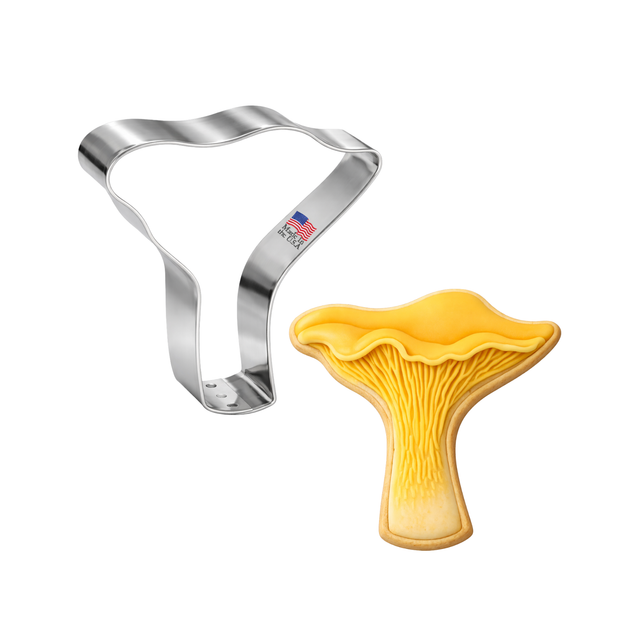 Chanterelle Mushroom Cookie Cutter 3.25" B0999