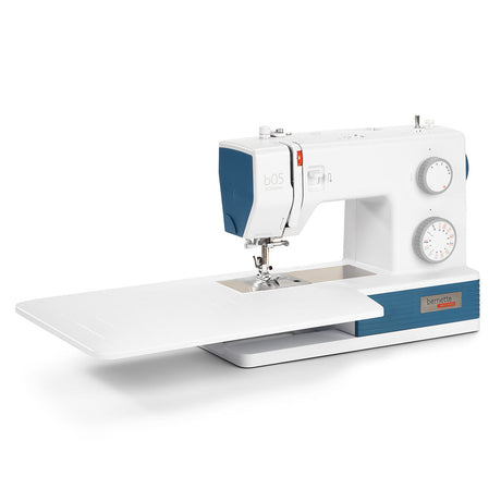 bernette 05 ACADEMY - Robust Mechanical Sewing Machine with 30 Essential Stitches
