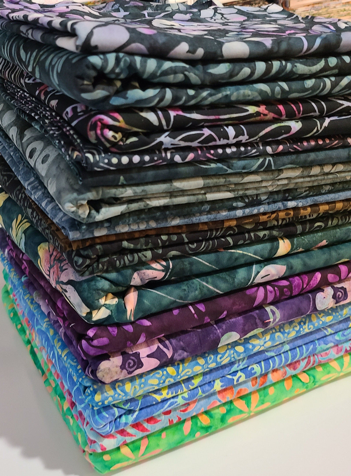 Fat Quarter Bundle 10 Batik Cotton Assorted Prints